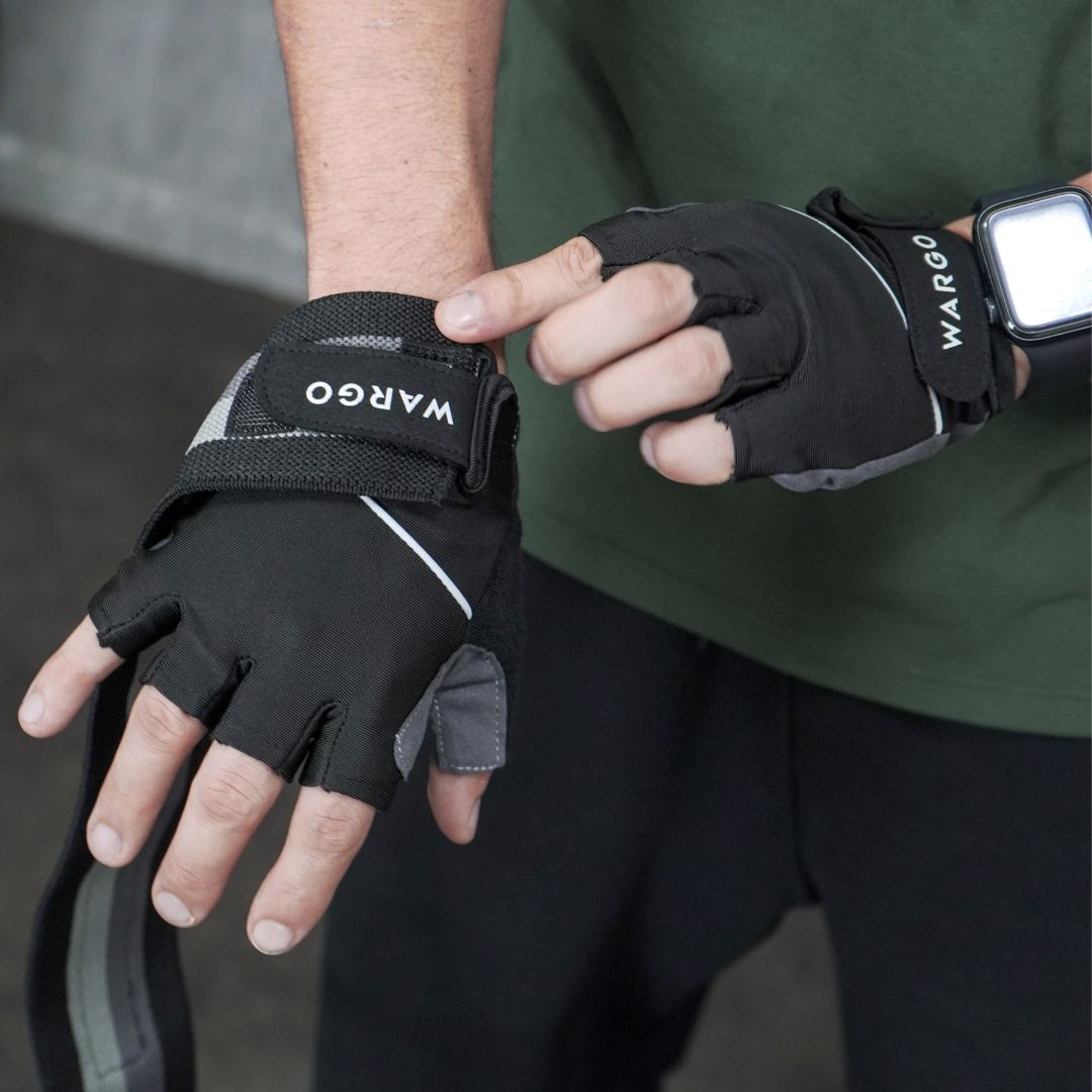 GUANTES PARA GYM CON MUÑEQUERA REMOVIBLE - NEGRO