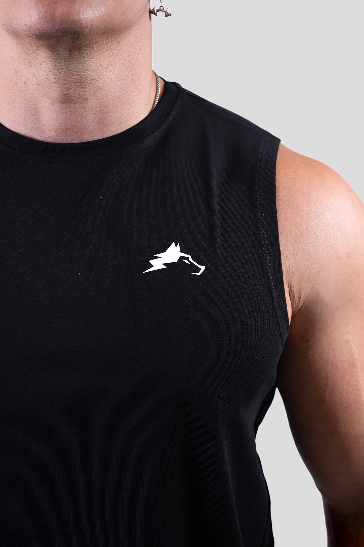 TANK SLIM ESSENTIAL - NEGRO