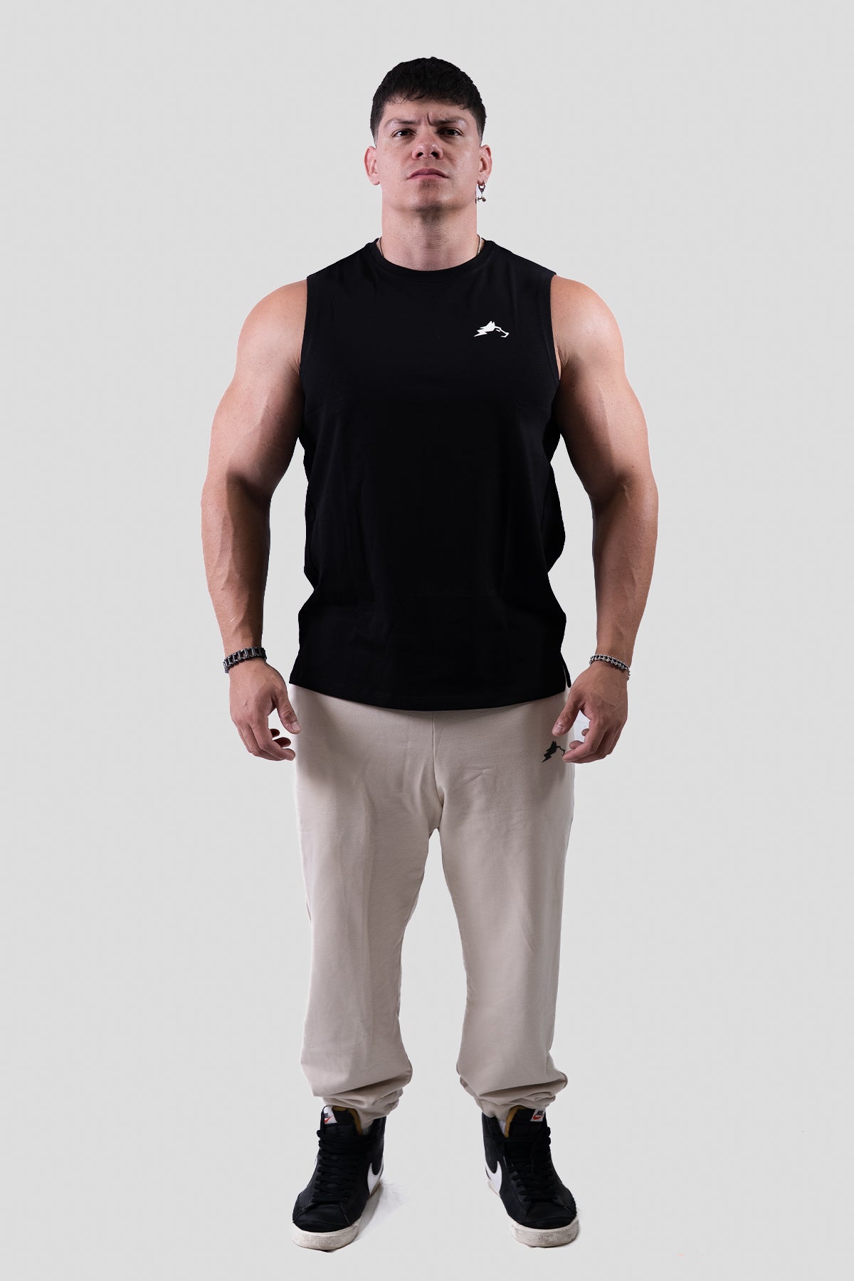 TANK SLIM ESSENTIAL - NEGRO
