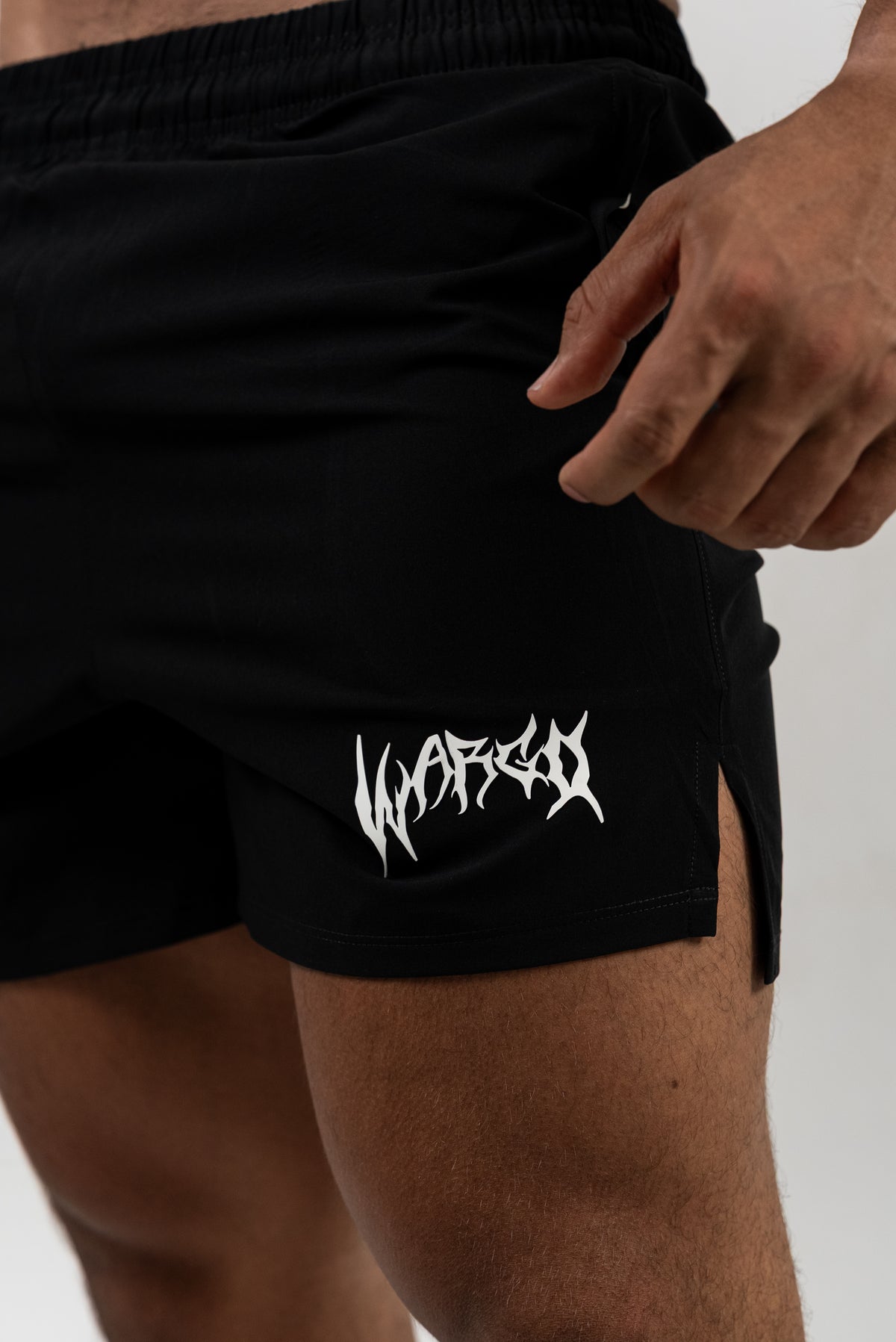 SHORT ESSENTIALS - NEGRO