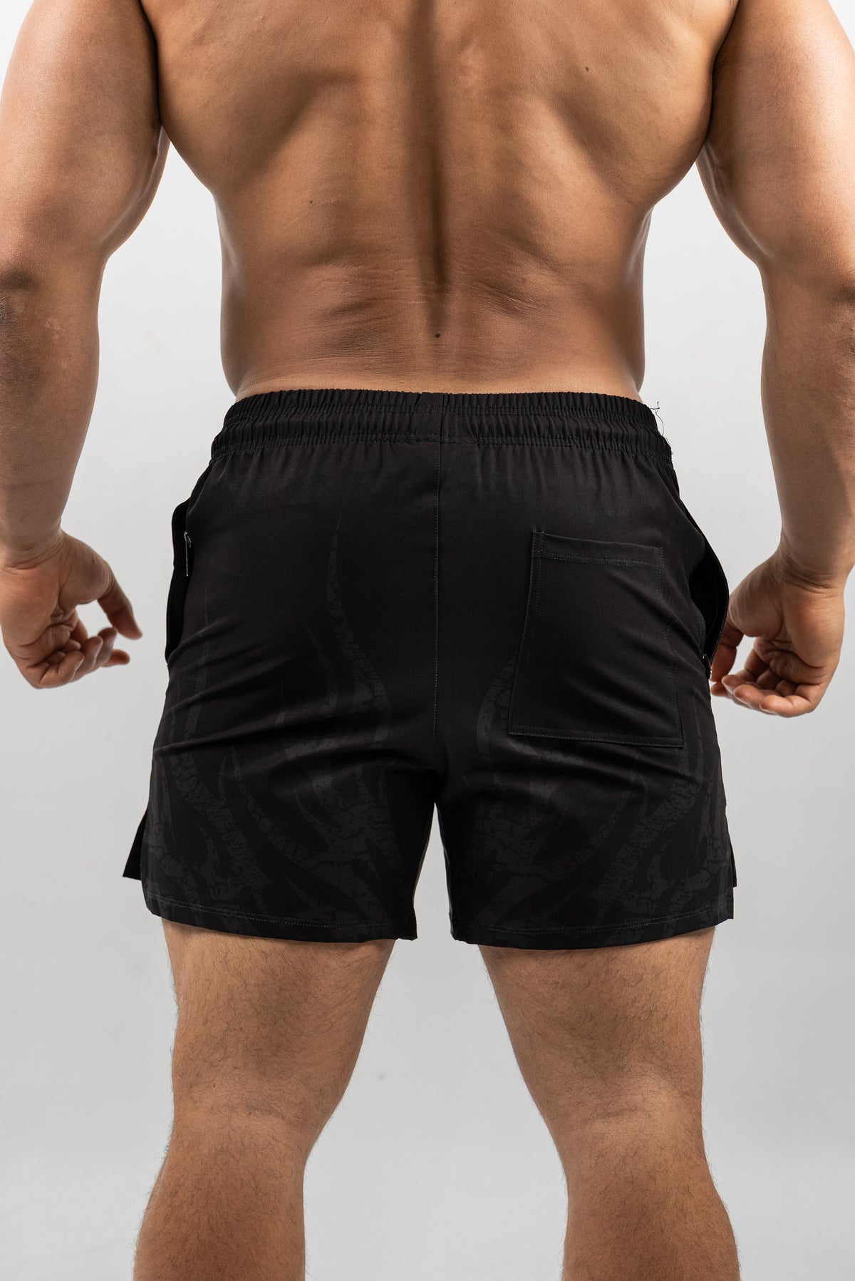 SHORT FLAME ESSENTIALS - NEGRO