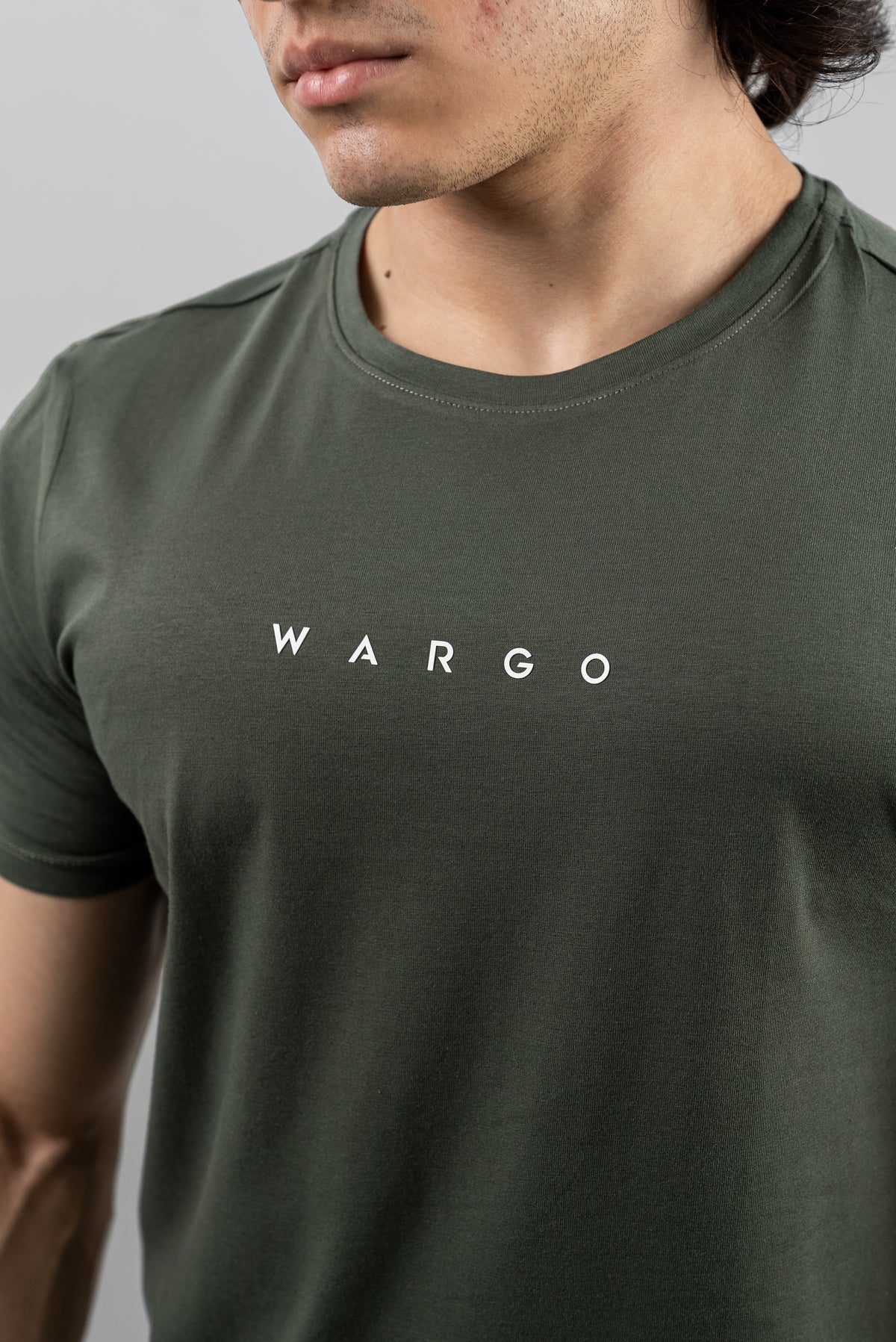 CAMISETA SLIM TEE ESSENTIALS - VERDE
