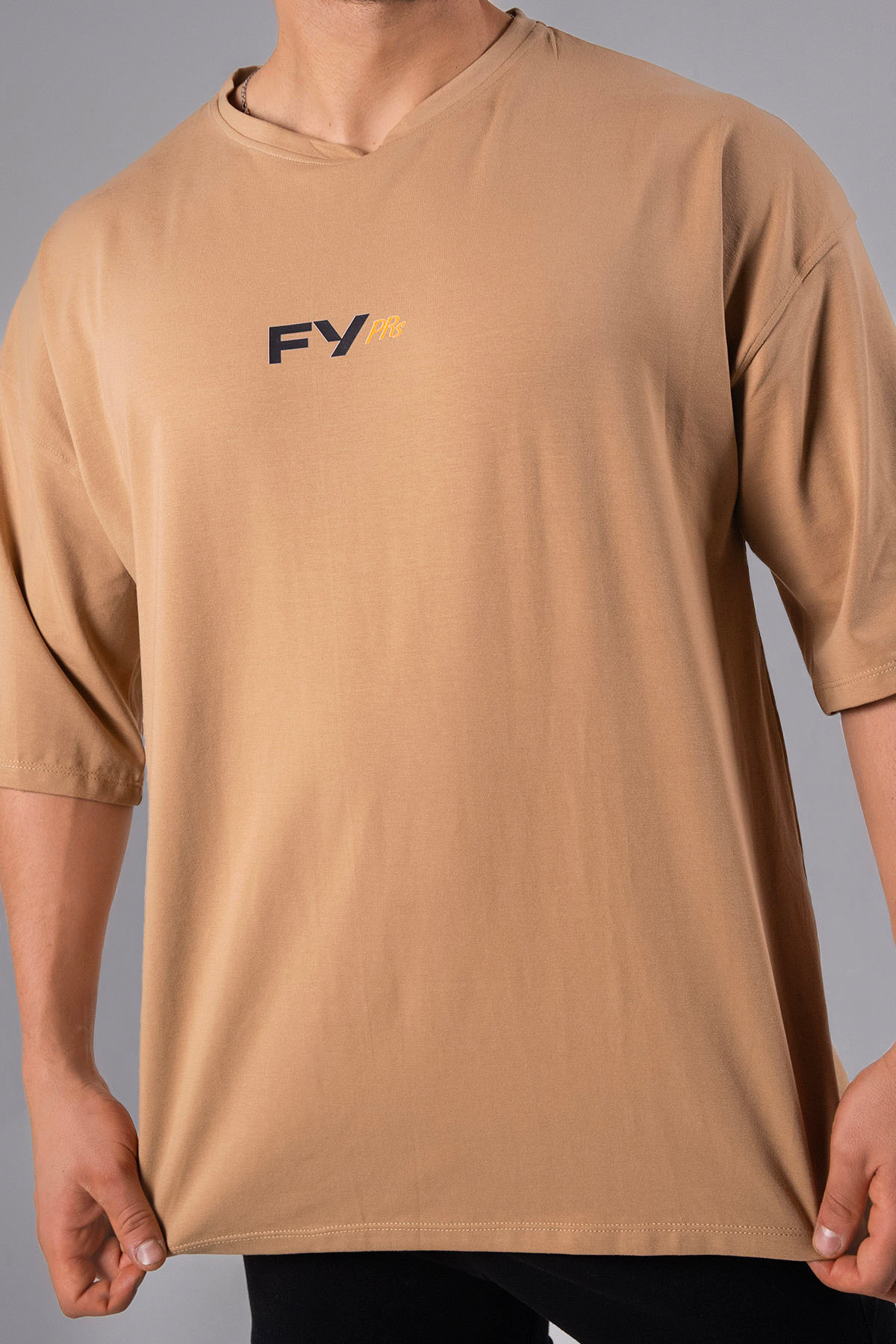 CAMISETA OVERSIZE F*CK YOUR PRs - BEIGE