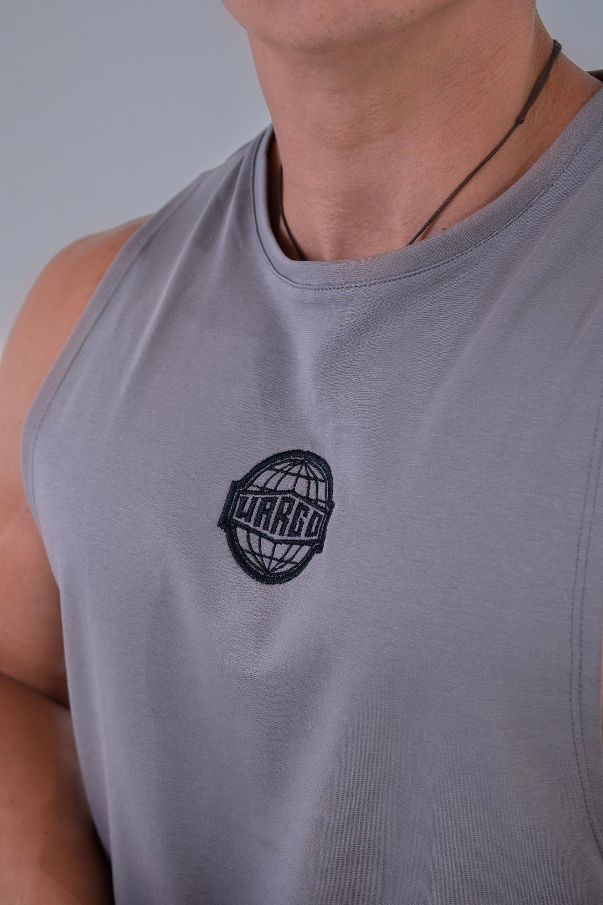 CAMISETA SIN MANGAS TANK FRONTIER - GRIS