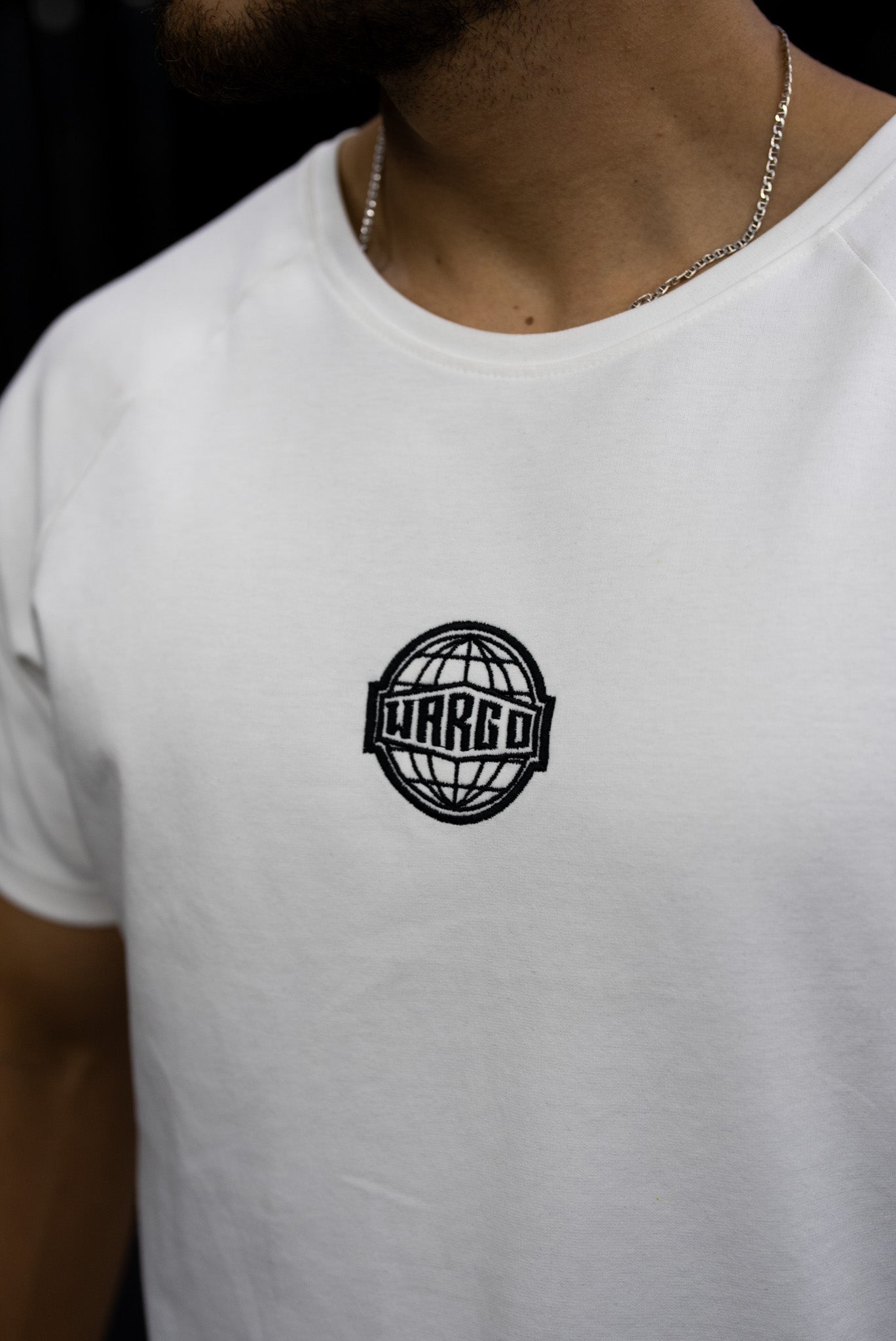 CAMISETA RANGLAN FRONTIER - NEGRO