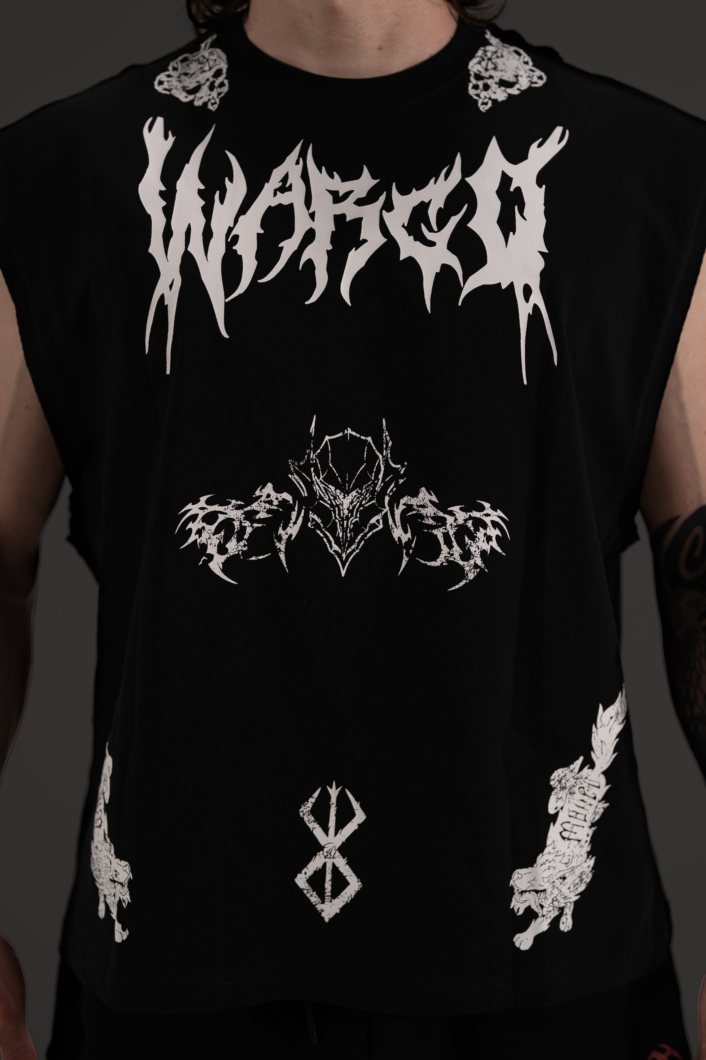 BOXI TANK BLACK WHITE - BERSERK EDITION