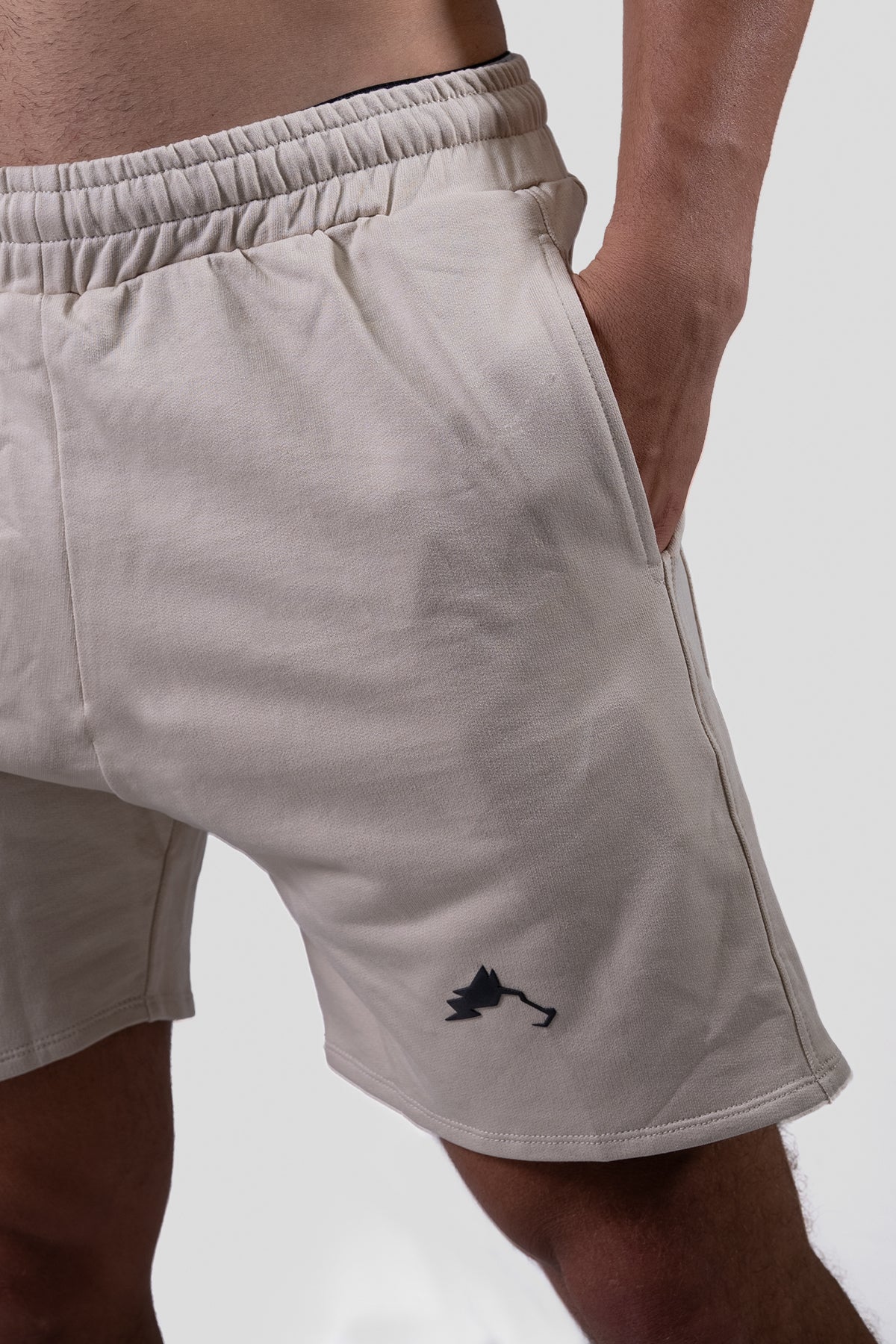 SHORT SLIM ESSENTIAL - BEIGE