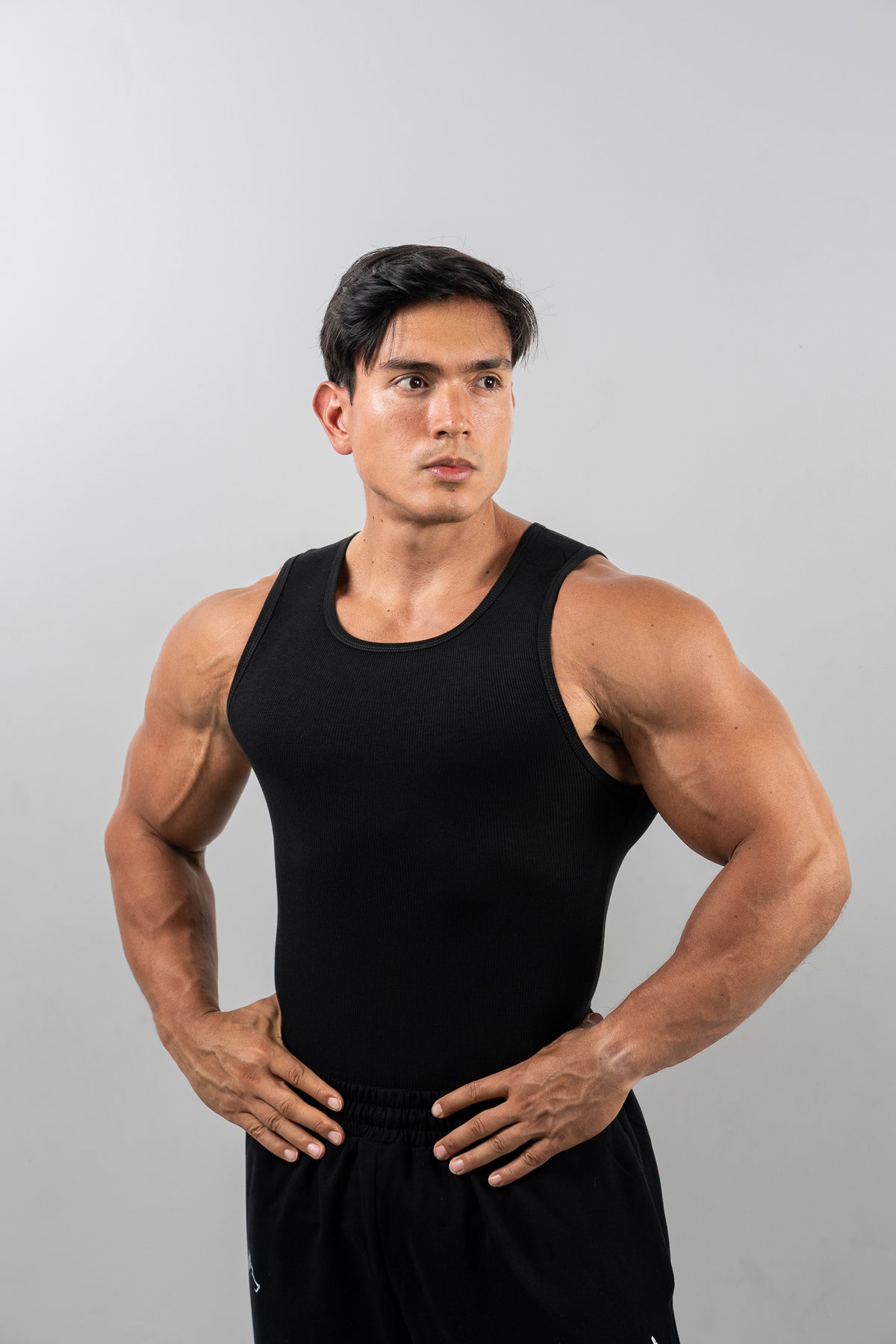 PAQUETE X3 RIB TANK ESSENTIALS - NEGRO
