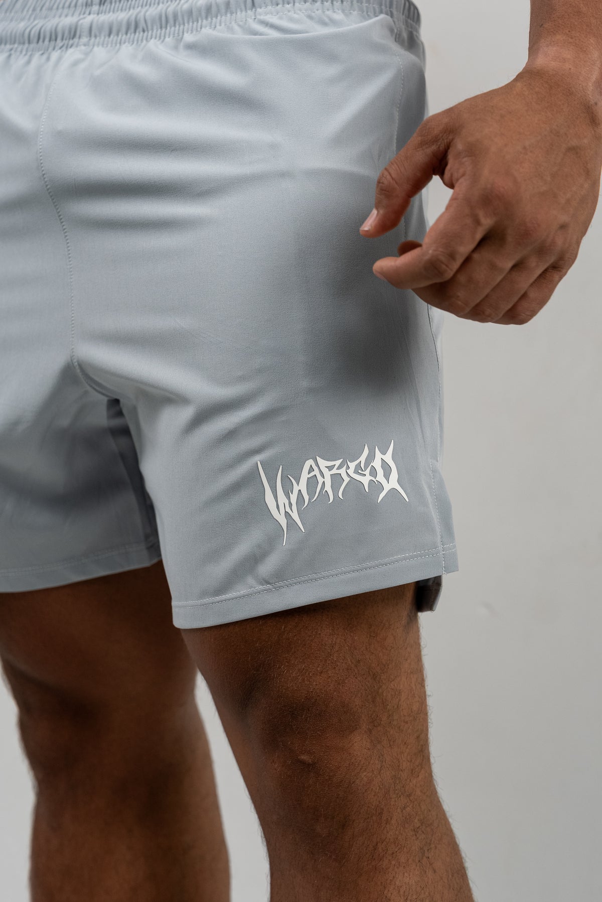 SHORT ESSENTIALS  - GRIS