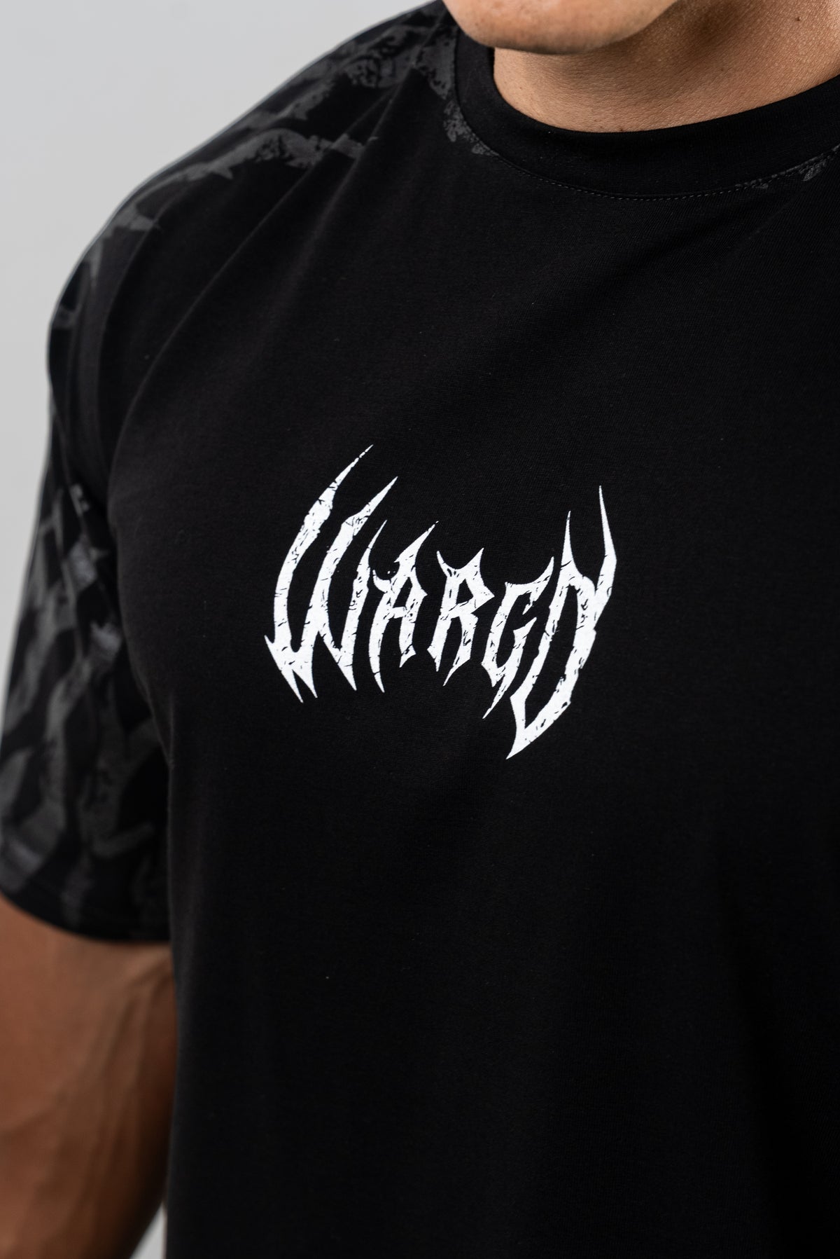 CAMISETA OVERSIZE FLAME ESSENTIALS - NEGRO