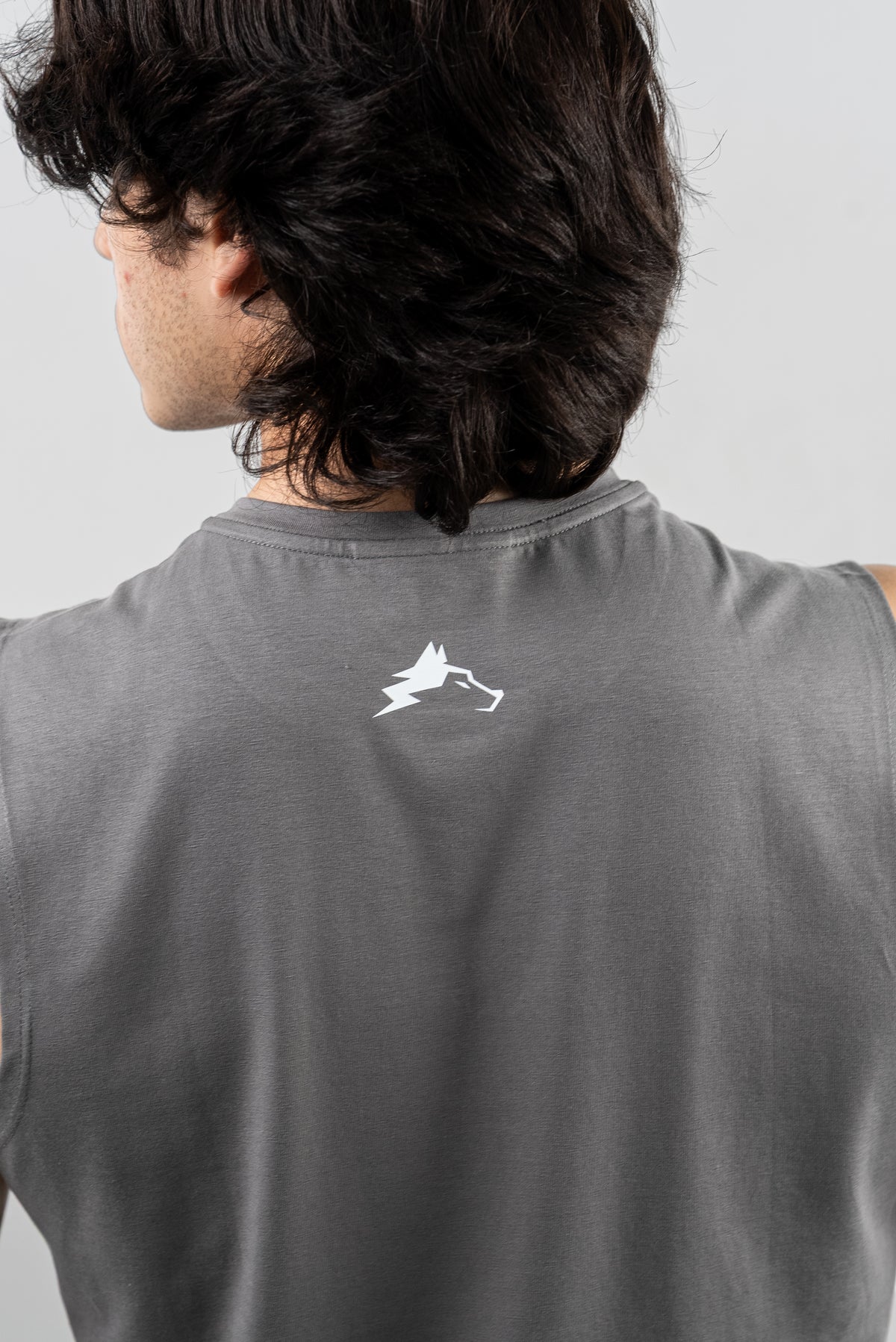 TANK SLIM ESSENTIALS  - GRIS