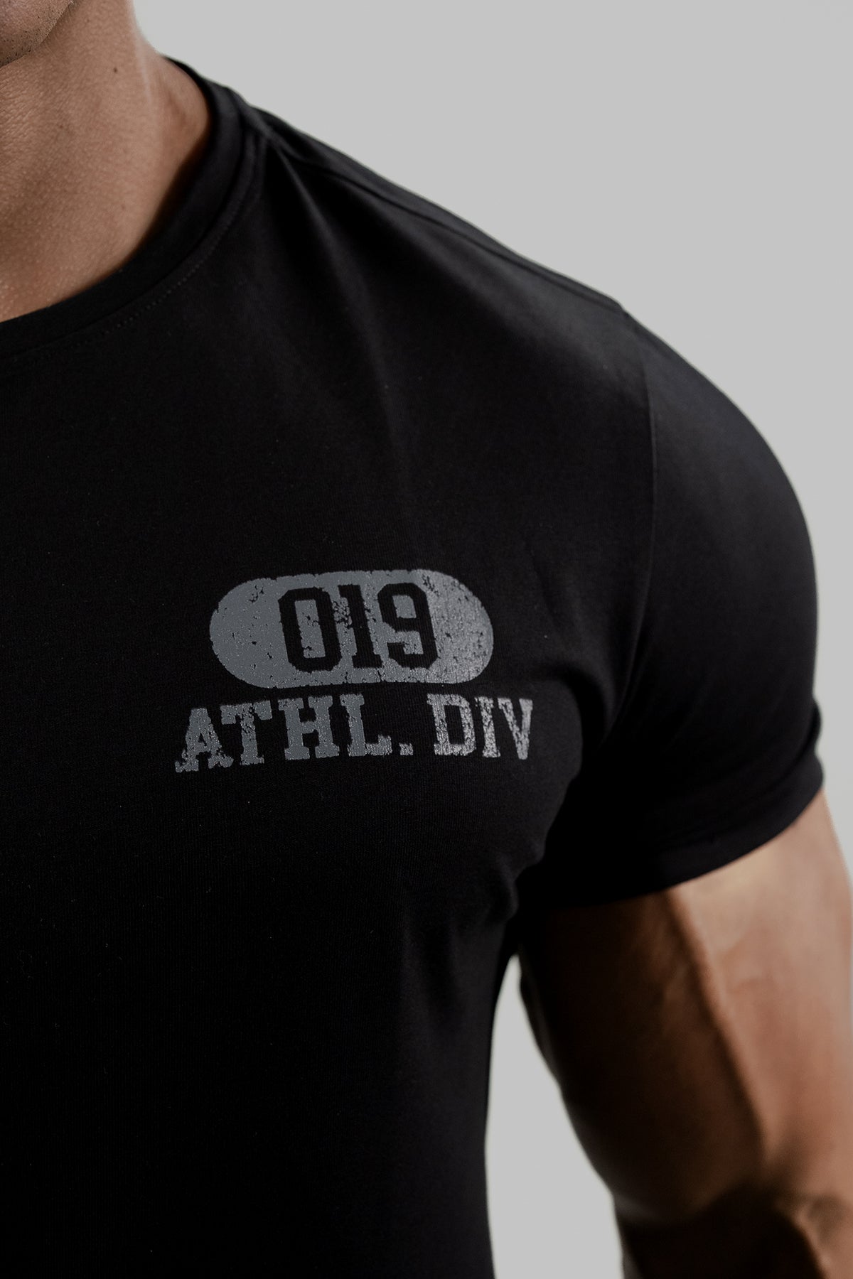 CAMISETA  SUPER SLIM TEE ESSENTIAL - NEGRO