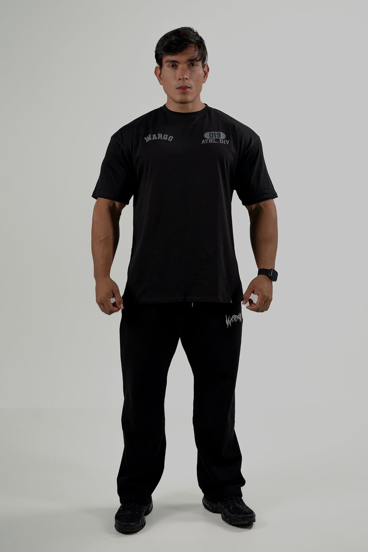 CAMISETA OVERSIZE ESSENTIAL ATHLETE  - NEGRO