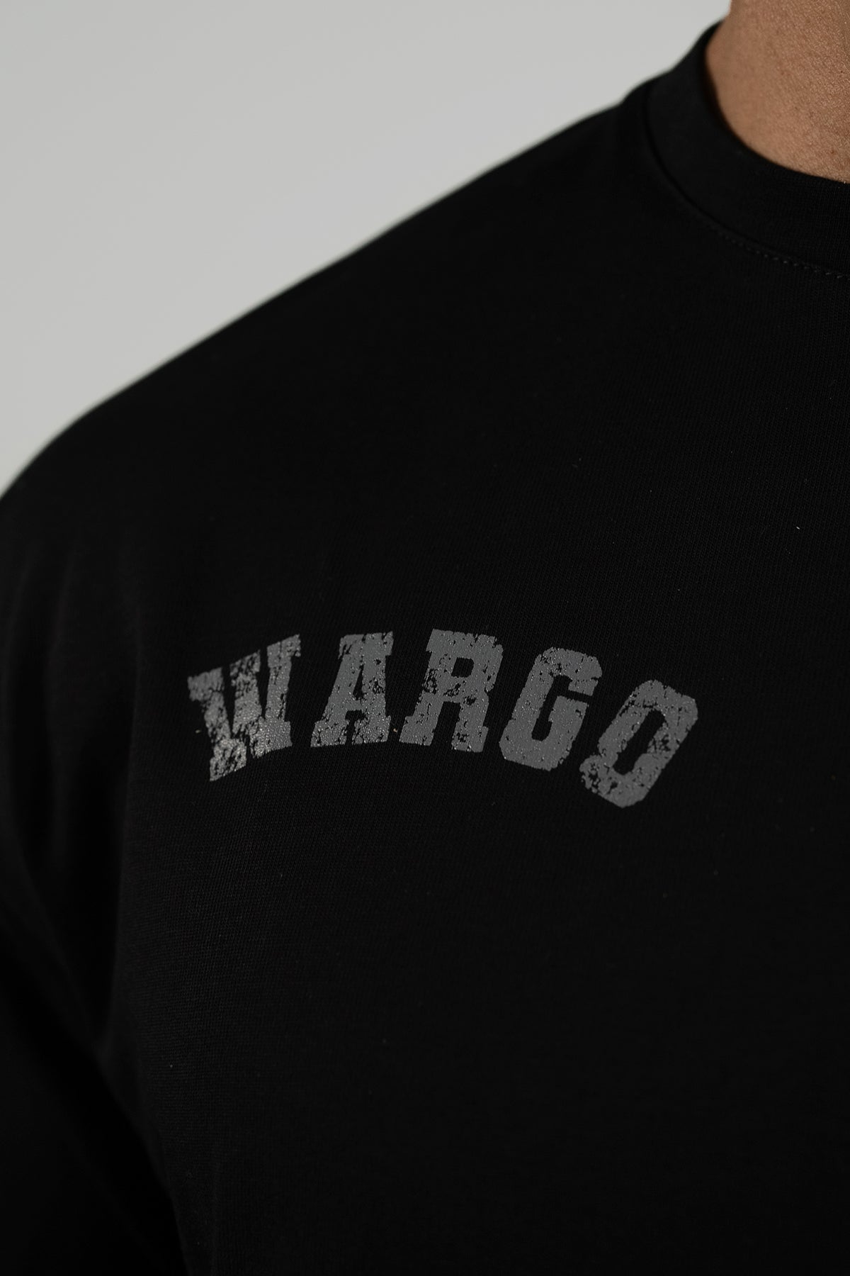 CAMISETA OVERSIZE ESSENTIAL ATHLETE  - NEGRO