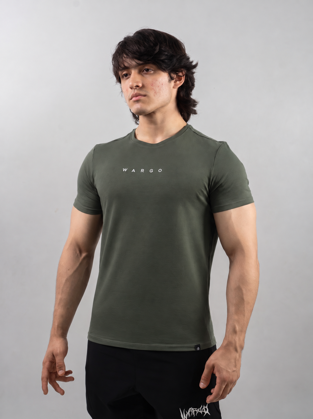 CAMISETA SLIM TEE ESSENTIALS  - VERDE