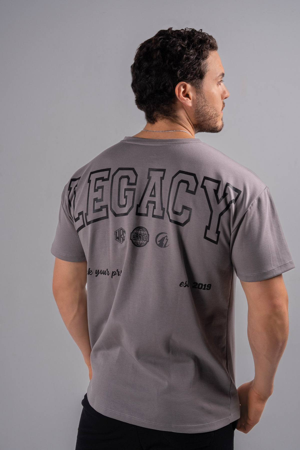 CAMISETA TEE LEGACY CREW - GRAY