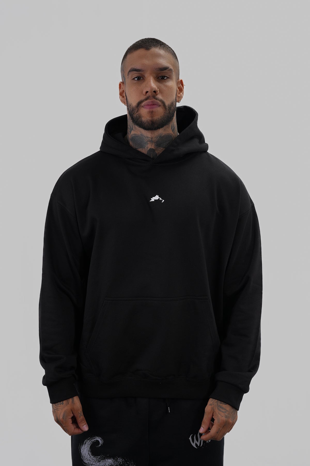 HOODIE SAINT - NEGRO