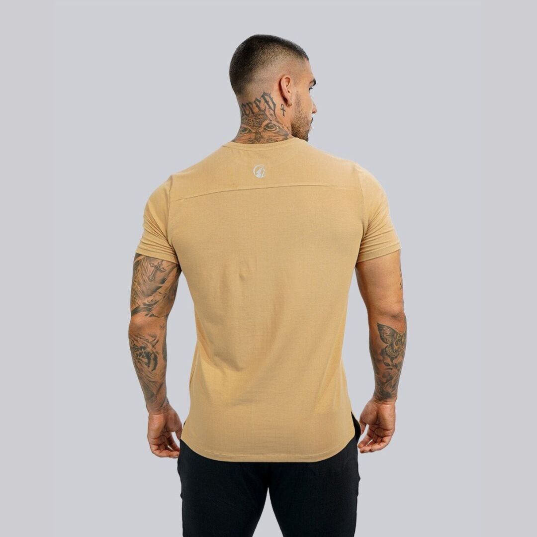 CAMISETA LEGACY TEE - BEIGE