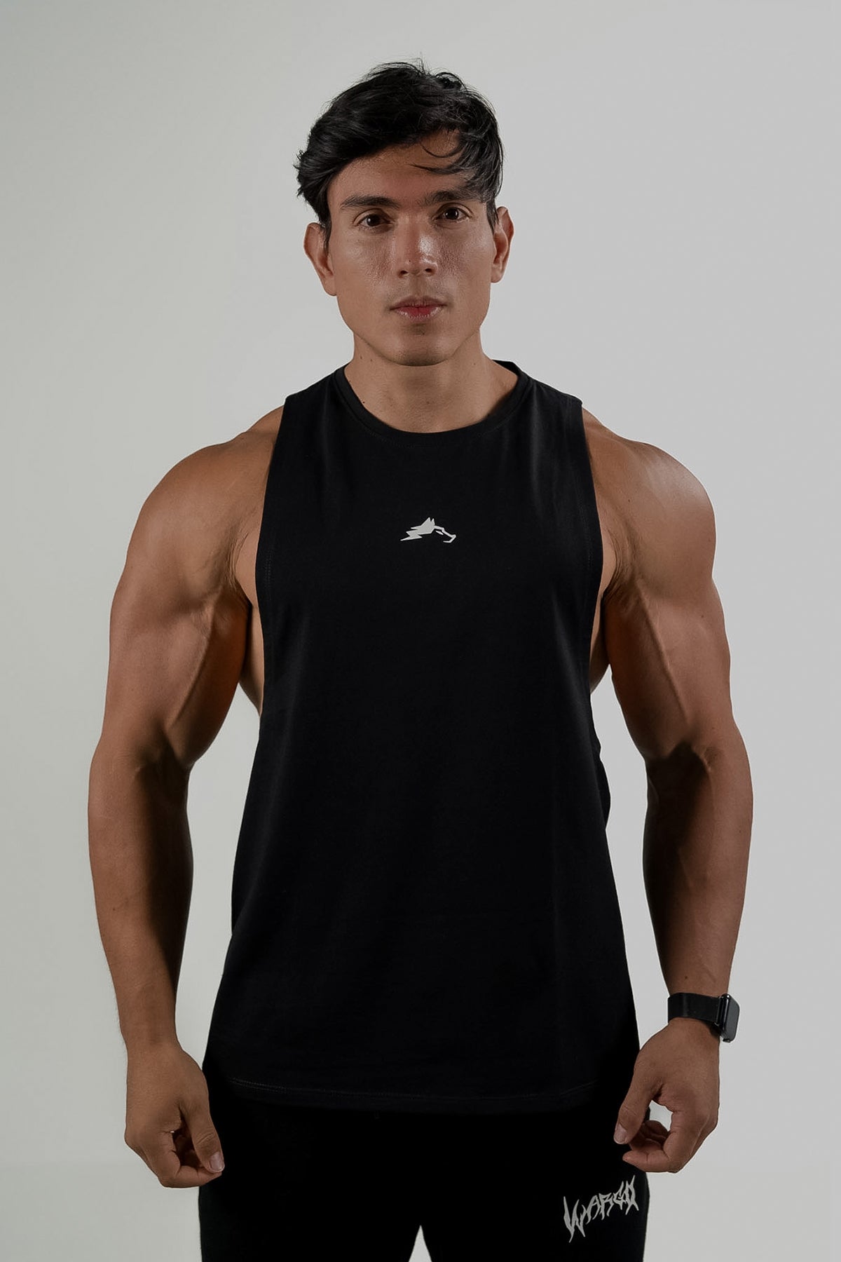 TANK ESSENTIAL - NEGRO